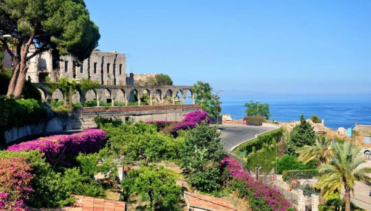 Beautiful Apartment Taormina